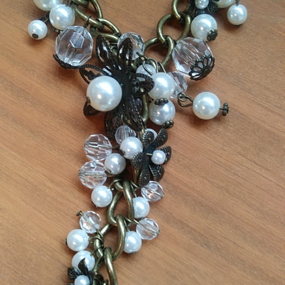 Vintage bronze faux pearl necklace - Picture 3 of 6